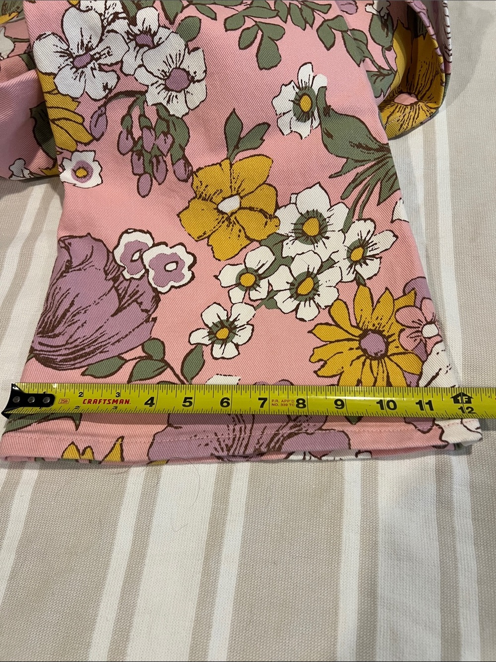 Wrangler Pink Floral Flare Jeans 30x32 - Picture 9 of 9
